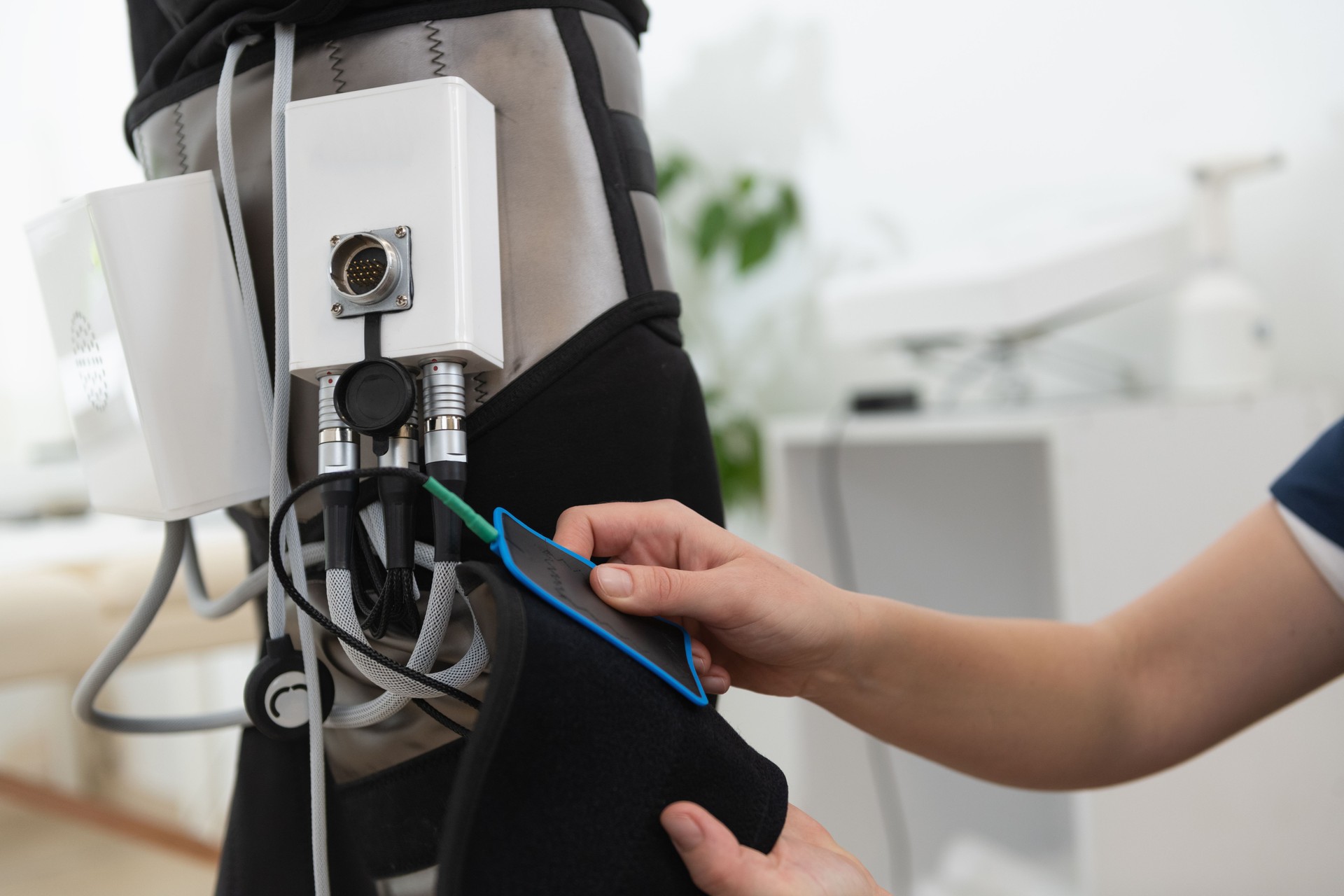 Electro-Stim Therapy for Sculpting Legs